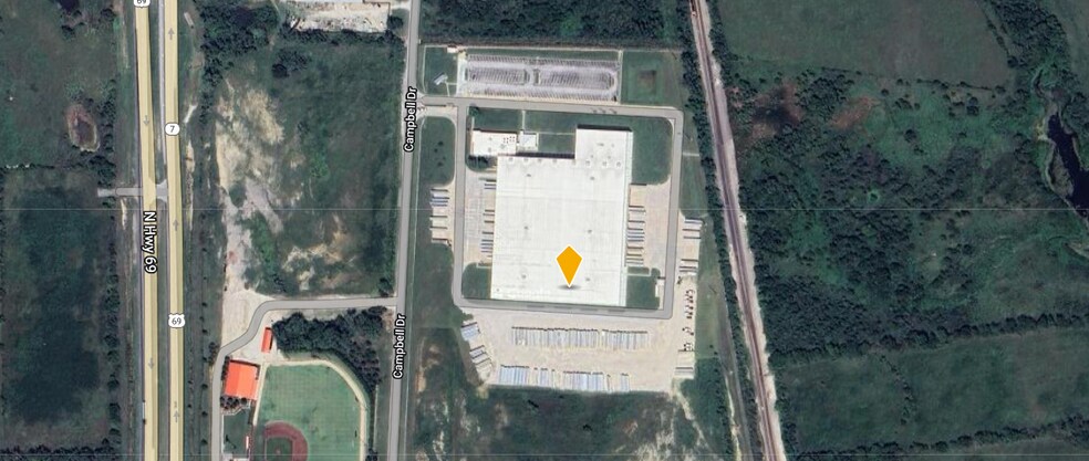 4805 Campbell Dr, Fort Scott, KS à vendre - Photo du bâtiment - Image 2 de 18