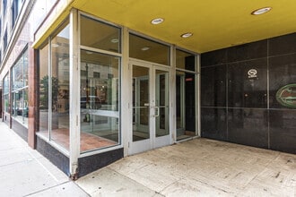 10 4th St E, Saint Paul, MN for lease Building Photo- Image 1 of 10