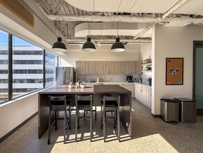 4190 Lougheed Hwy, Burnaby, BC for lease Interior Photo- Image 2 of 9