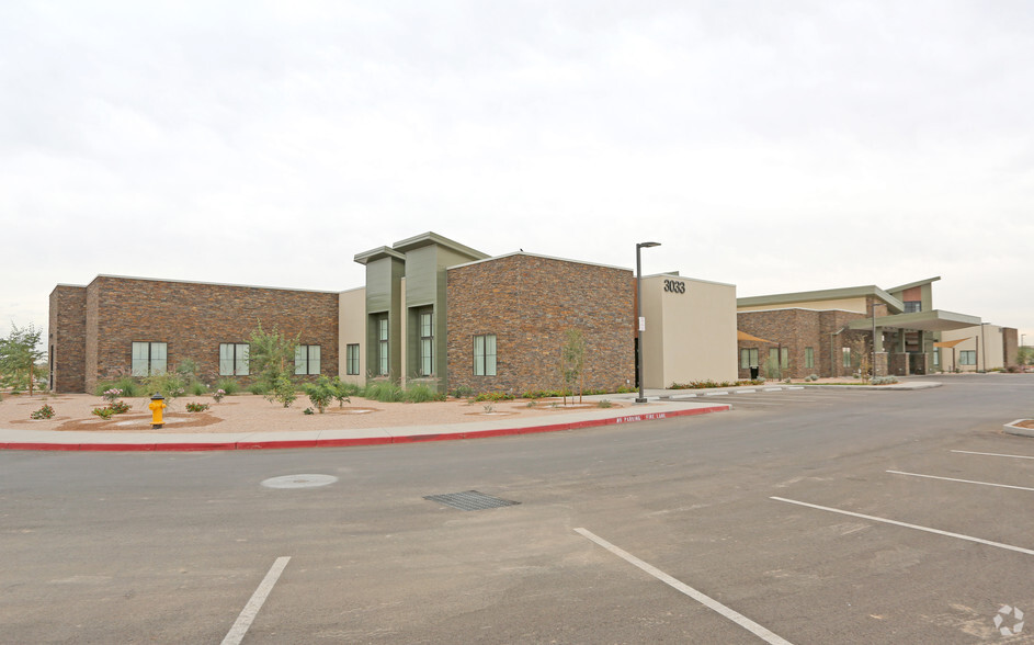 3033 S Arizona Ave, Chandler, AZ à vendre - Photo principale - Image 1 de 1