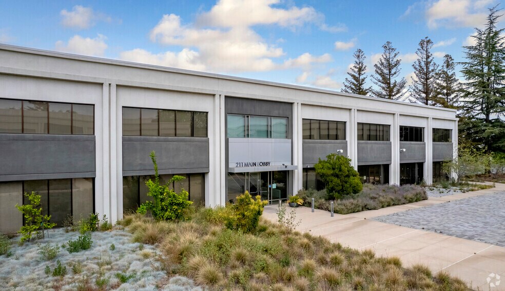 211 River Oaks Pky, San Jose, CA for lease - Building Photo - Image 2 of 6
