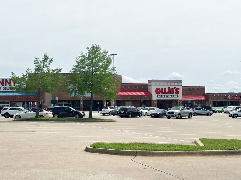 3628-3636 Frankford Rd, Dallas, TX à louer - Photo du bâtiment - Image 3 de 10