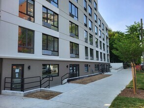 3436 Kingsbridge Ave, Bronx, NY for lease Building Photo- Image 1 of 4