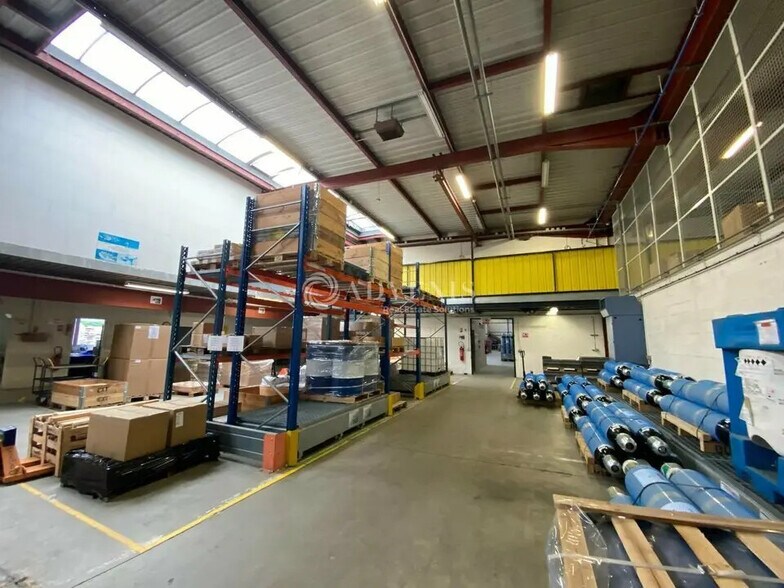 Industriel dans Buc à louer - Photo intérieure - Image 3 de 8