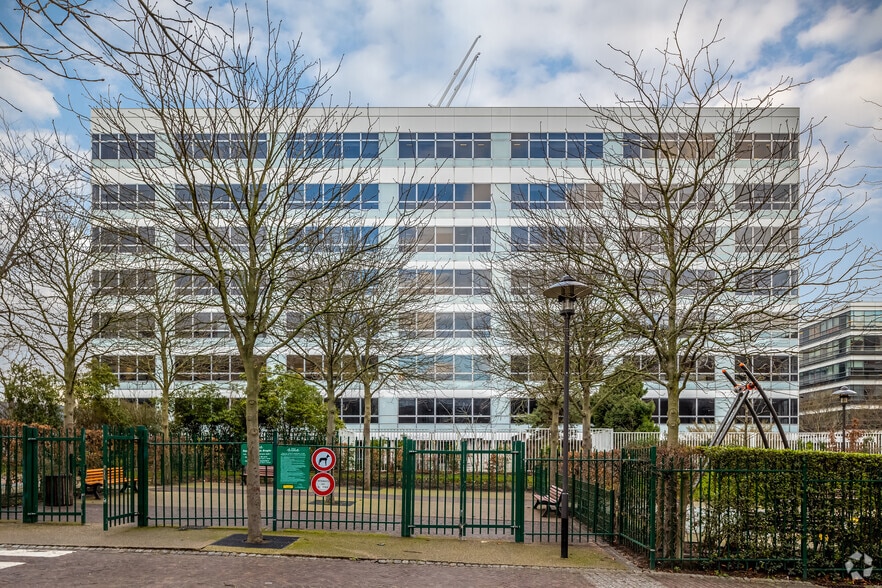 1 Rue De L'Union, Rueil-Malmaison à louer - Photo principale - Image 1 de 10