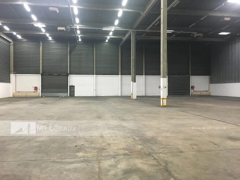 Industrial in Aulnay-sous-Bois for lease - Interior Photo - Image 3 of 7