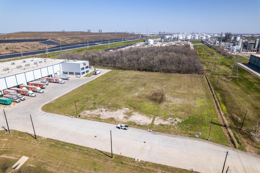 0 Red Bluff Road, Pasadena, TX à vendre - Aérien - Image 3 de 7