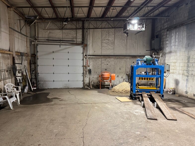 5700 Walnut St, Richmond, IL for sale - Building Photo - Image 3 of 8