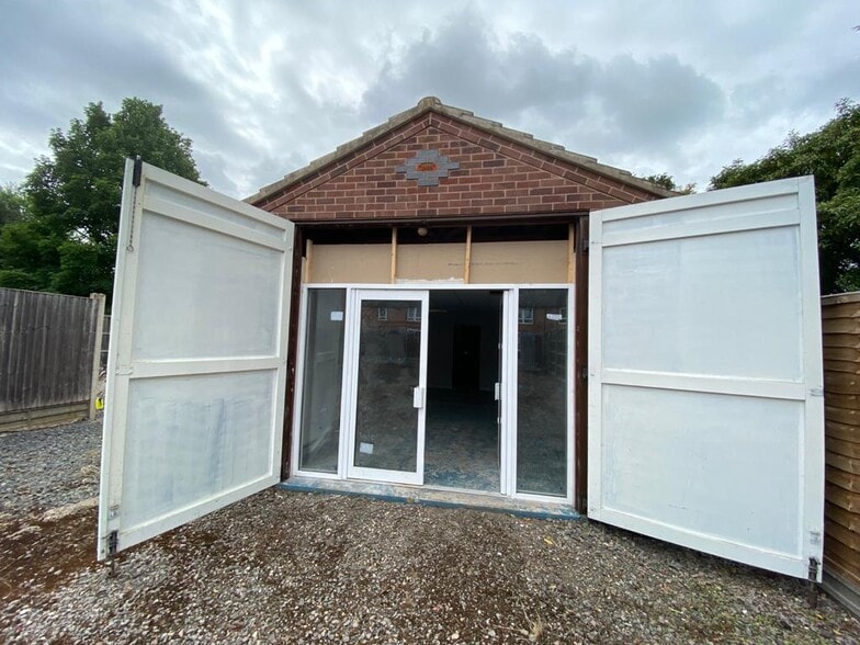 141 Lothair Rd, Leicester for lease - Primary Photo - Image 1 of 2