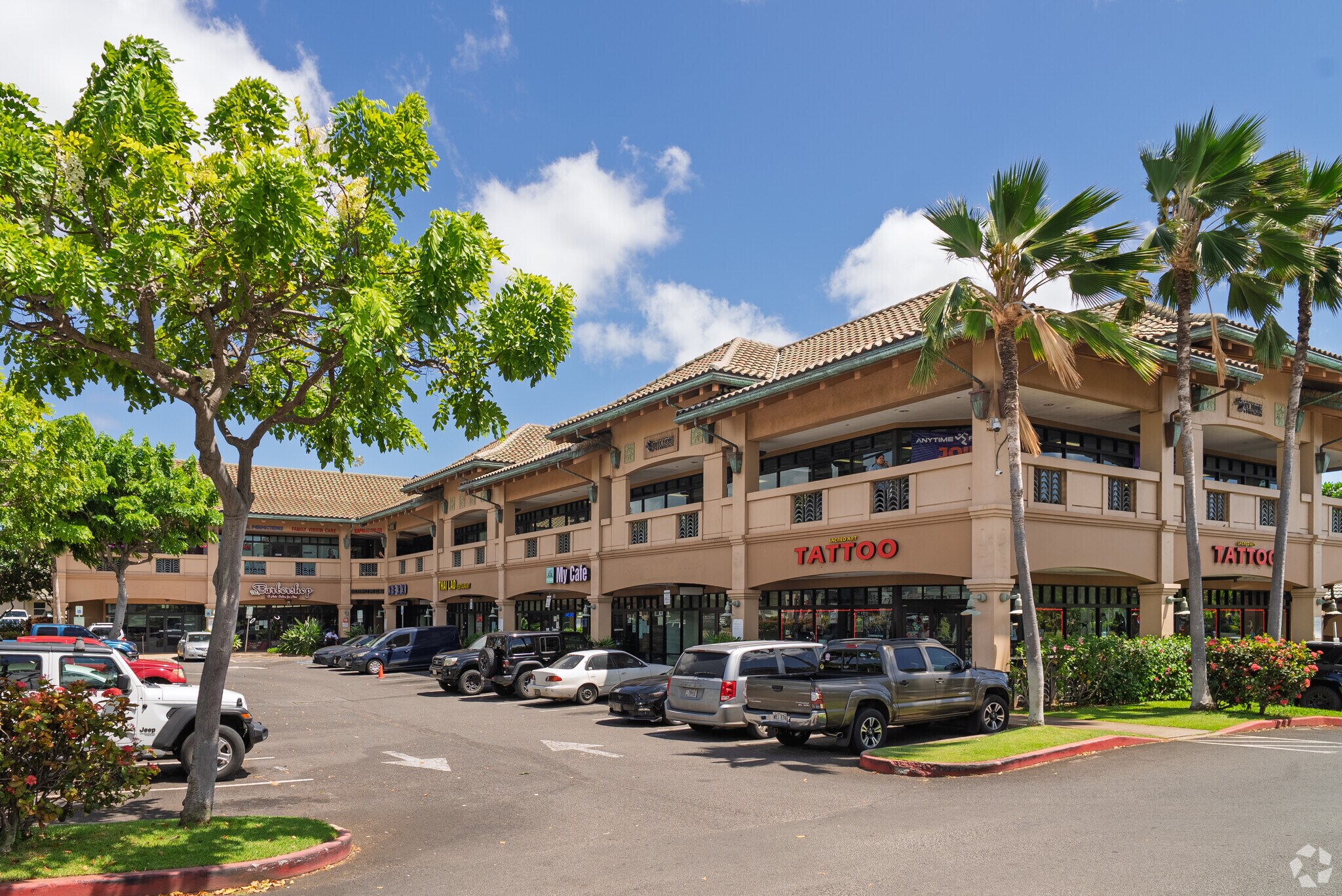 563-565 Farrington Hwy, Kapolei, HI for lease Primary Photo- Image 1 of 8