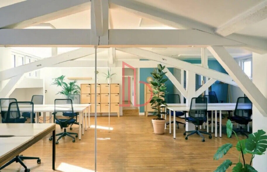Office in Bordeaux for lease - Interior Photo - Image 1 of 2