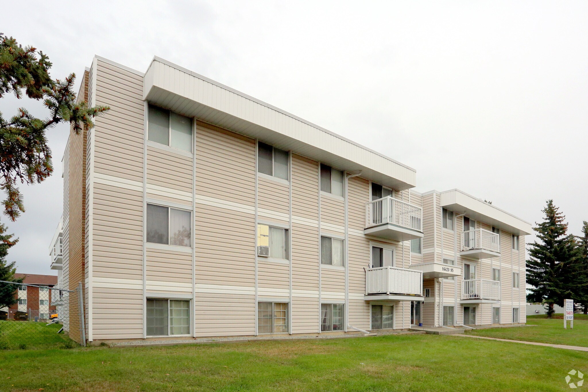 16420 95th Ave NW, Edmonton, AB à vendre Photo principale- Image 1 de 1