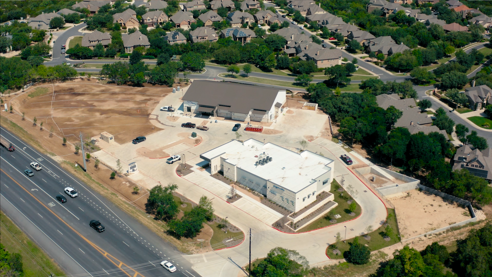 5029 Vail Dv, Bee Cave, TX à vendre - Photo du bâtiment - Image 3 de 8