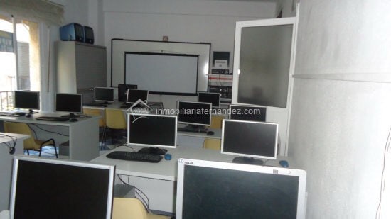 Office in Cáceres, Cáceres for sale - Building Photo - Image 1 of 6