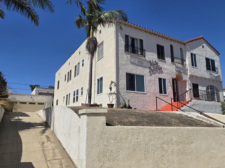1352 W 10th St, San Pedro, CA for sale - Building Photo - Image 2 of 11