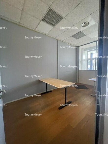 1115 Rue Hélène Boucher, Mauguio for lease - Interior Photo - Image 3 of 9