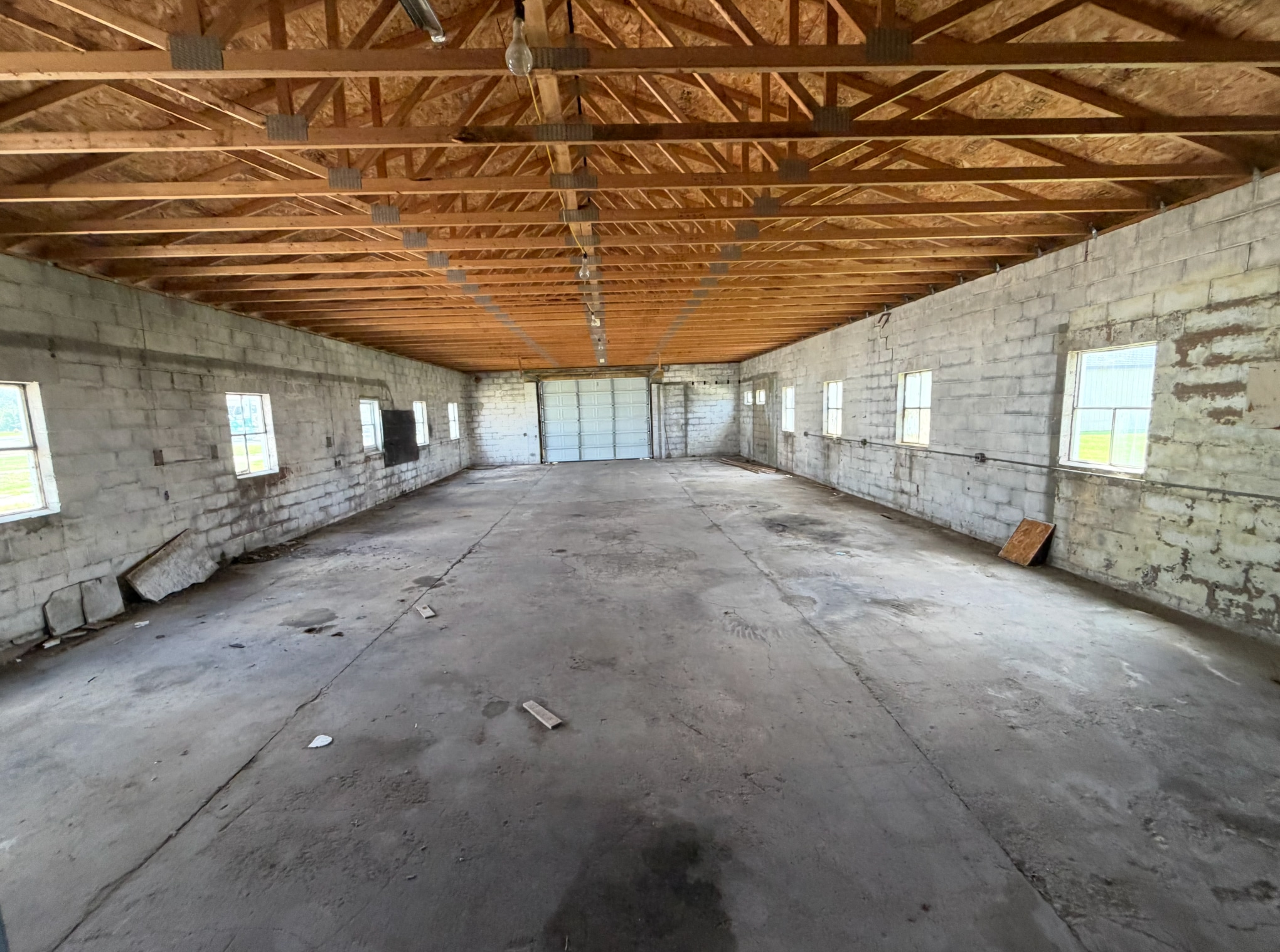 1065 W Green St, Hastings, MI for lease Interior Photo- Image 1 of 6