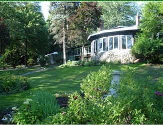 Plus de détails pour 2095 Blakeley Corners Rd, East Aurora, NY - Commerce de détail à vendre