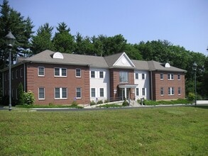 68 Tadmuck Rd, Westford, MA à louer Photo du bâtiment- Image 1 de 1