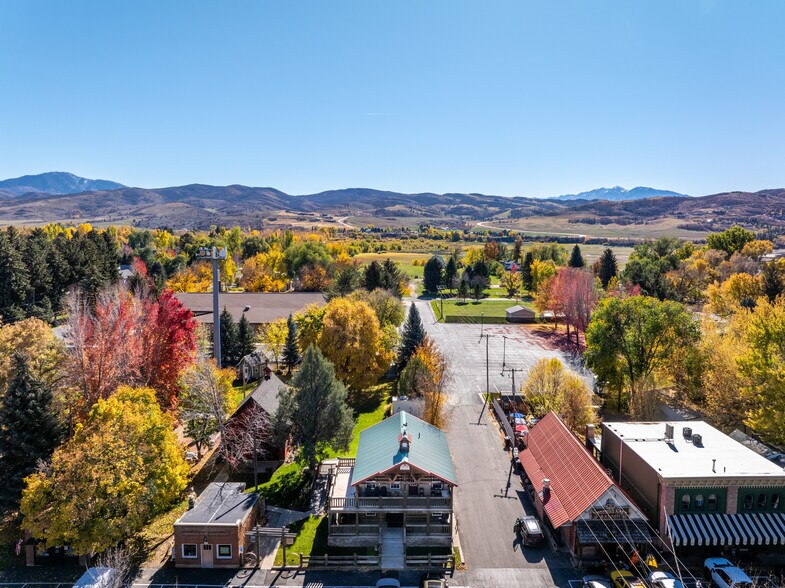 7355 E 200 S, Huntsville, UT à vendre - Photo du bâtiment - Image 3 de 27