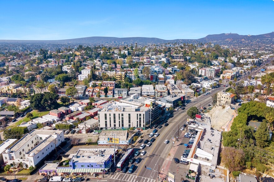 2920 W Sunset Blvd, Los Angeles, CA for sale - Building Photo - Image 1 of 1