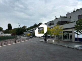 Plus de détails pour Commerce de détail à louer