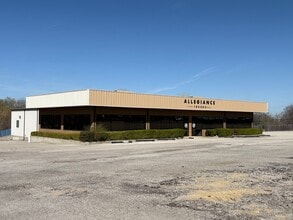 556 Memorial E Dr, Tulsa, OK for lease Building Photo- Image 1 of 7