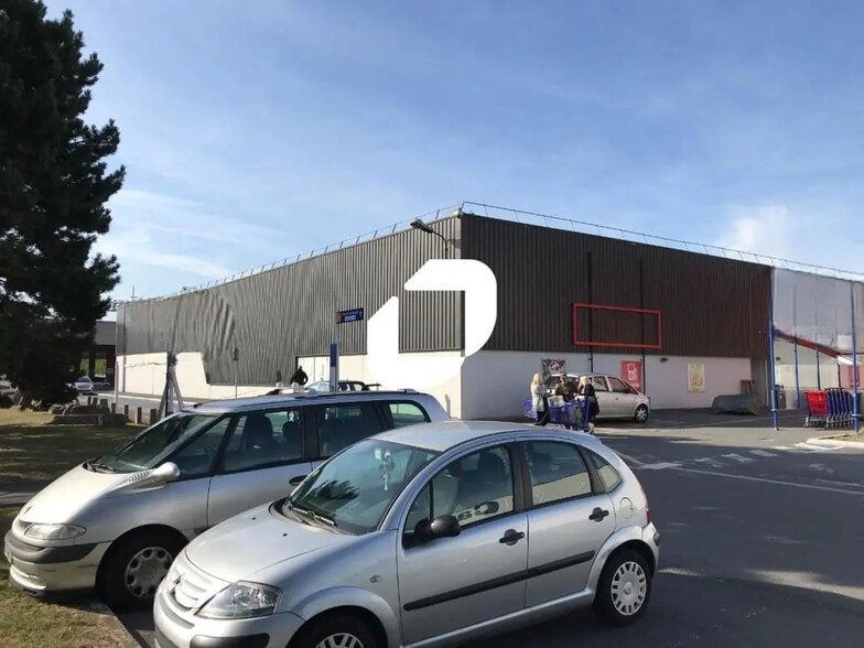 Retail in LOMME for lease - Building Photo - Image 3 of 4