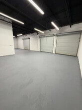 1592 SE Village Green Dr, Port Saint Lucie, FL for lease Interior Photo- Image 2 of 3