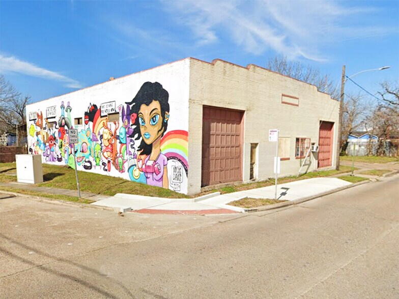 215 Lockwood Dr, Houston, TX à vendre - Photo du bâtiment - Image 1 de 8