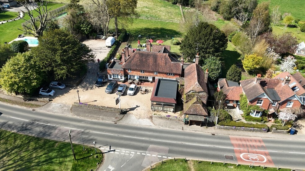 Haslemere Rd, Godalming à louer - Aérien - Image 3 de 9