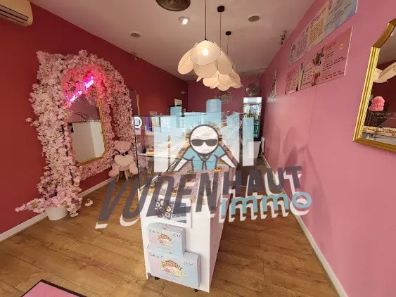 Retail in Toulouse for lease - Interior Photo - Image 2 of 8