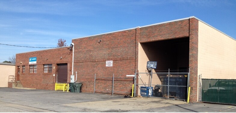 2424 Alabama Ave, Norfolk, VA for lease - Primary Photo - Image 1 of 1