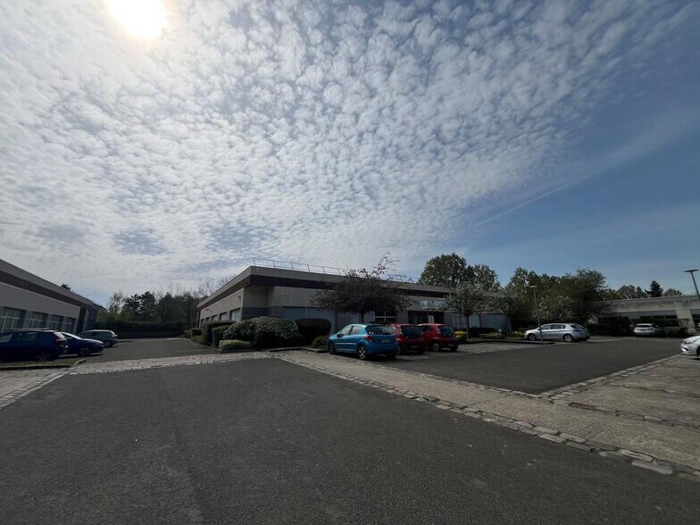 Flex dans Trappes à louer - Photo du bâtiment - Image 2 de 8