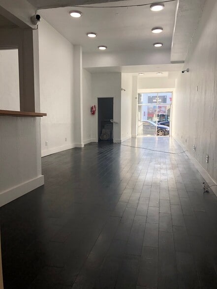 7619-7621 Melrose Ave, Los Angeles, CA à vendre - Photo du bâtiment - Image 3 de 20