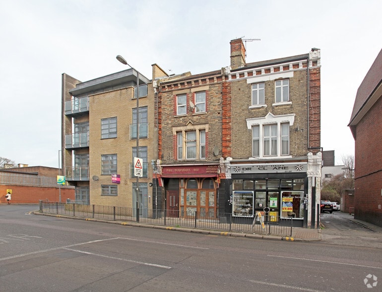 31 Clapham Park Rd, Londres à louer - Photo du bâtiment - Image 2 de 4