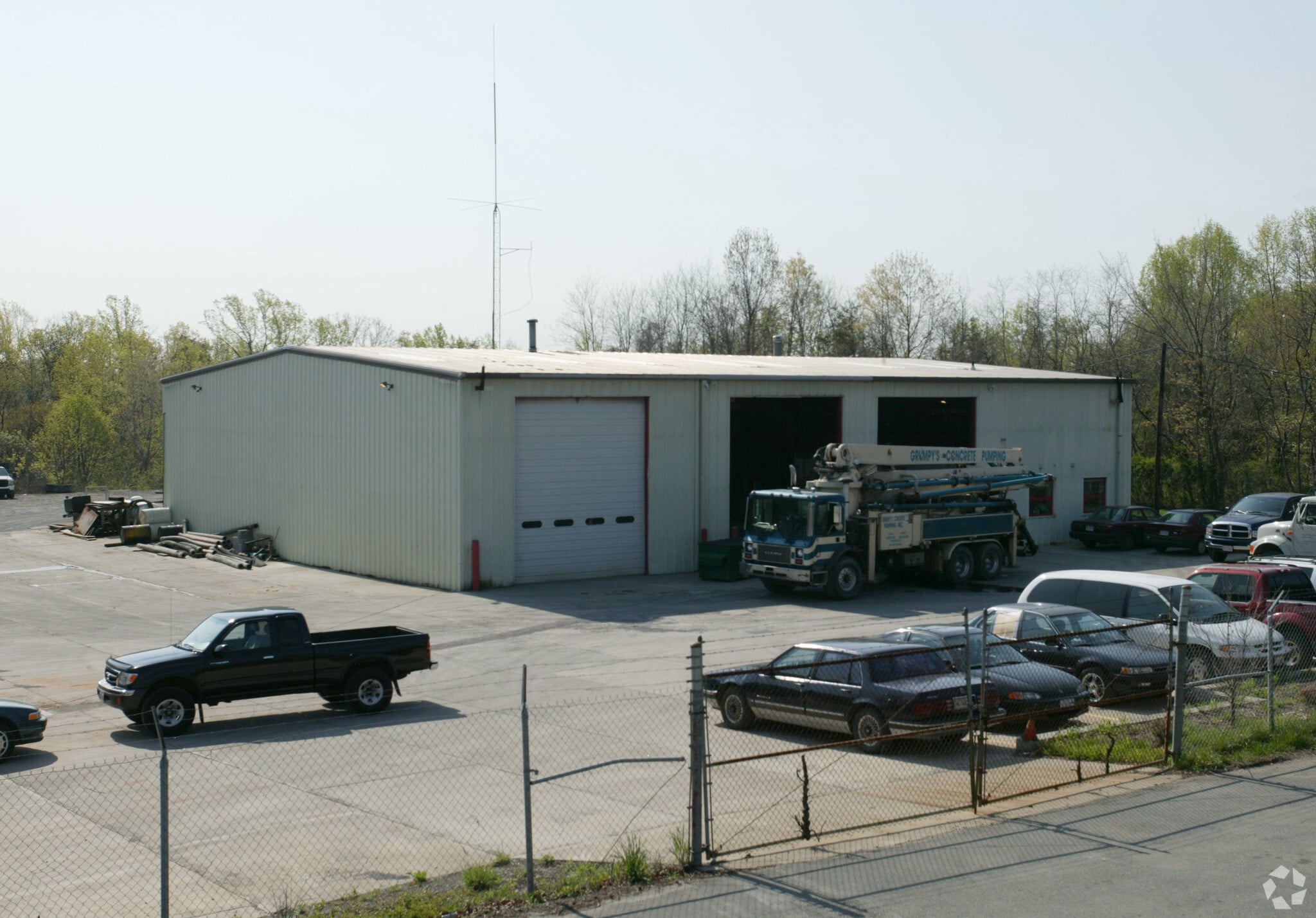 16787 Interstate Dr, Dumfries, VA for lease Primary Photo- Image 1 of 5