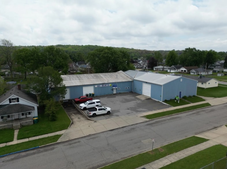 2017 W 6th St, Mishawaka, IN for lease - Building Photo - Image 2 of 14