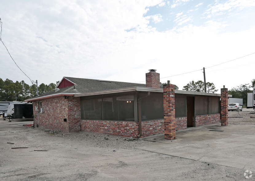 10688 General Ave, Jacksonville, FL for lease - Building Photo - Image 2 of 10