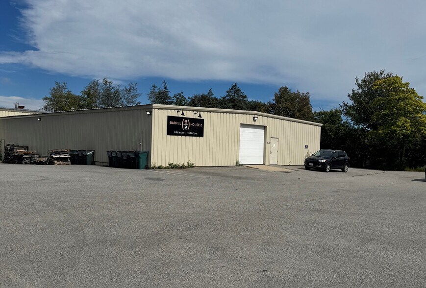 95 Woodrock Rd, Weymouth, MA à louer - Photo du bâtiment - Image 2 de 5