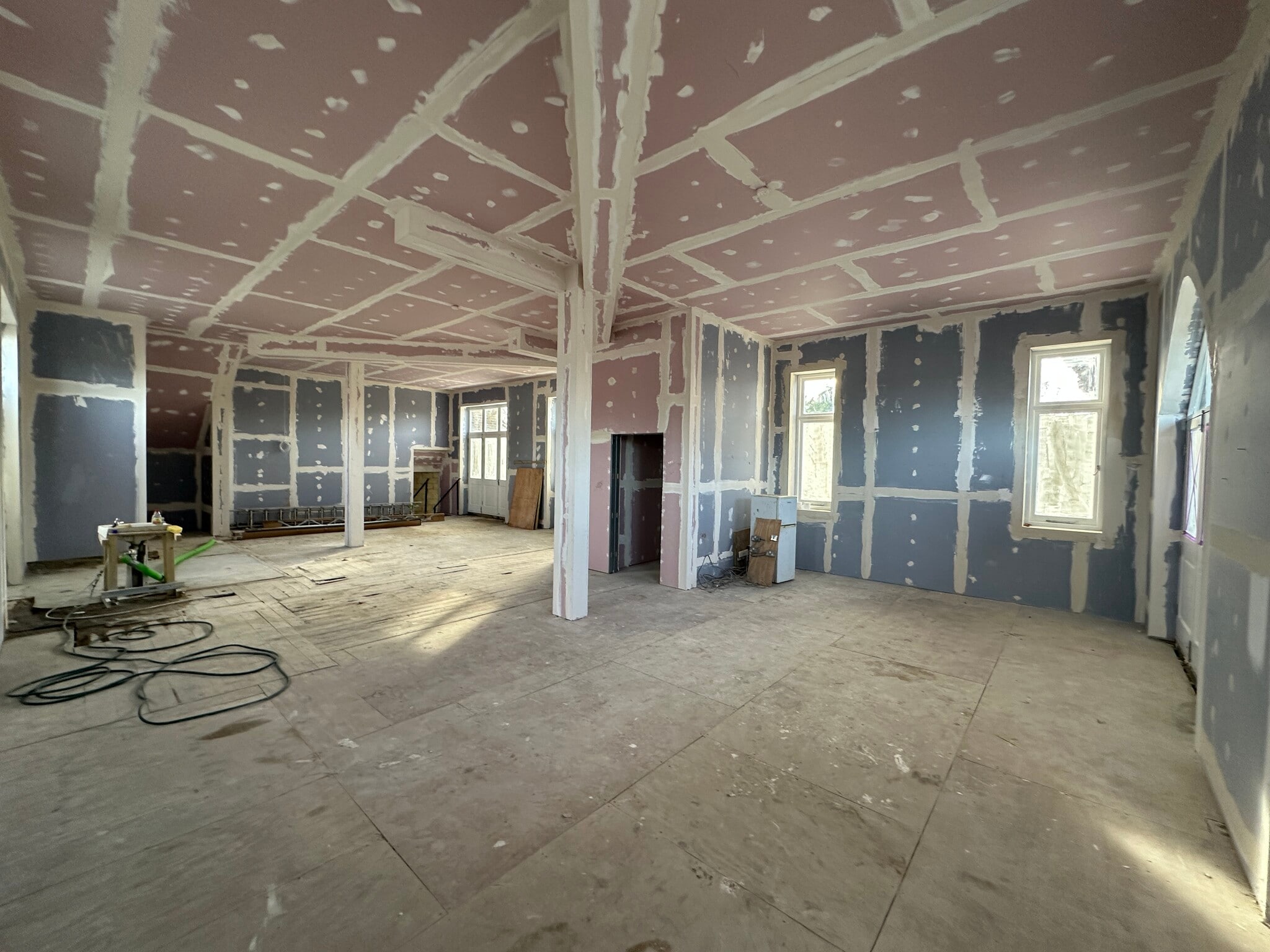 2 Grove Park Rd, London for lease Interior Photo- Image 1 of 6