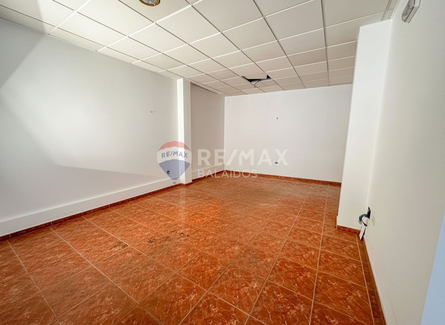 Retail in O Rosal, Pontevedra for sale Interior Photo- Image 1 of 12