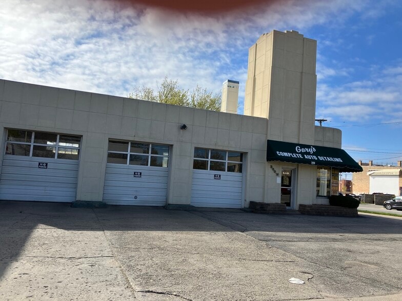 300 Michigan, Saginaw, MI for sale - Primary Photo - Image 1 of 3