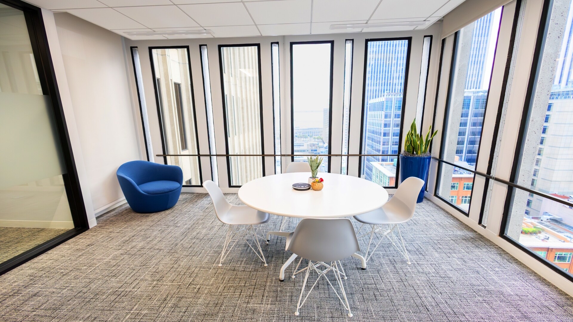 One Embarcadero Ctr, San Francisco, CA à louer Photo principale- Image 1 de 18