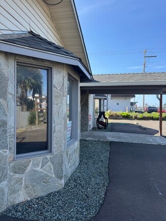 Plus de détails pour 316 Highway 101 N, Rockaway Beach, OR - Commerce de détail à vendre