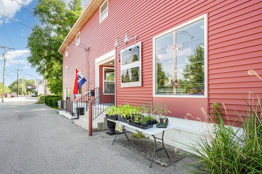 46-50 S 1st St, Miamisburg, OH à louer - Photo du bâtiment - Image 2 de 33