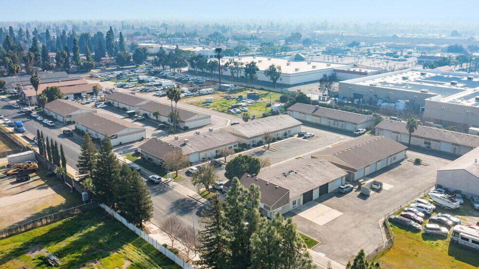 1050 San Jose Ave, Clovis, CA à louer - Photo du bâtiment - Image 1 de 11