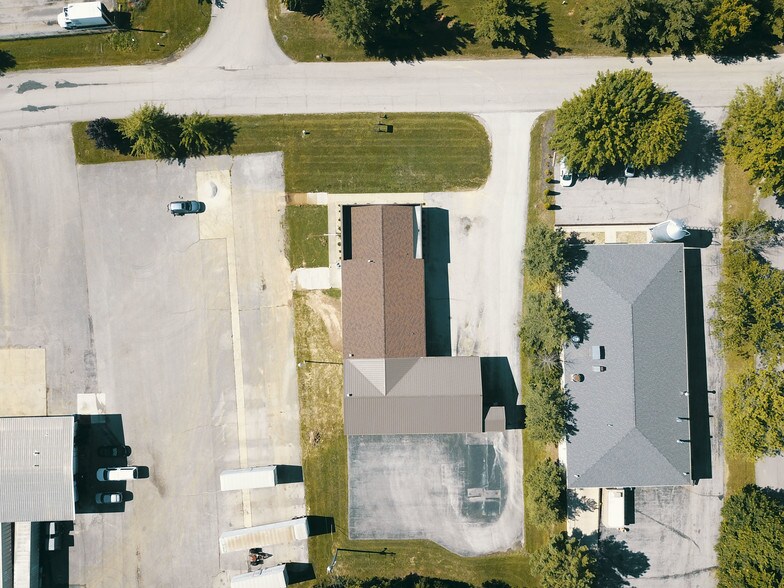 2282 W Industrial Park Dr, Bloomington, IN à louer - Aérien - Image 3 de 15