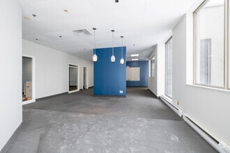 9415-9495 Aut Transcanadienne, Montréal, QC à louer Hall d’entrée- Image 2 de 17