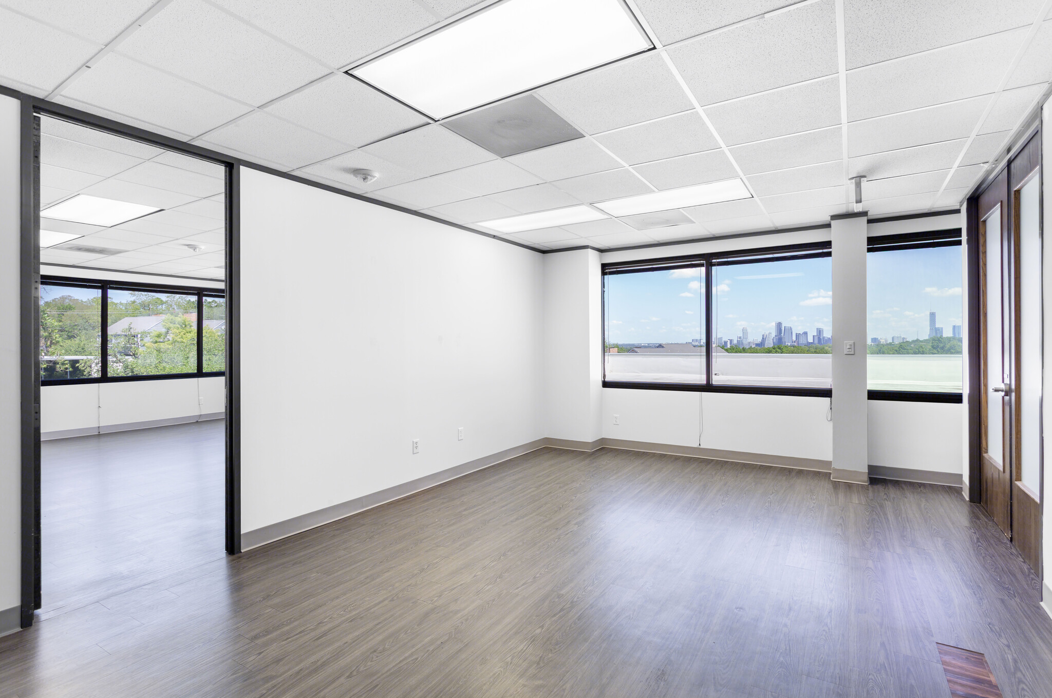 4005 Banister Ln, Austin, TX for lease Interior Photo- Image 1 of 4